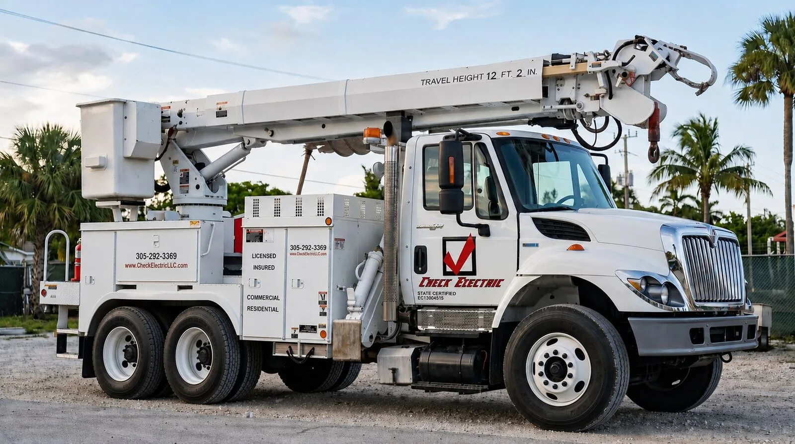 Check Electric bucket truck on location